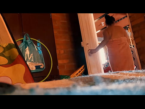 ❤️ Mon oncle me suit dans la douche, il me baise pendant que je prends une douche. ️ Porno vk at us ❌
