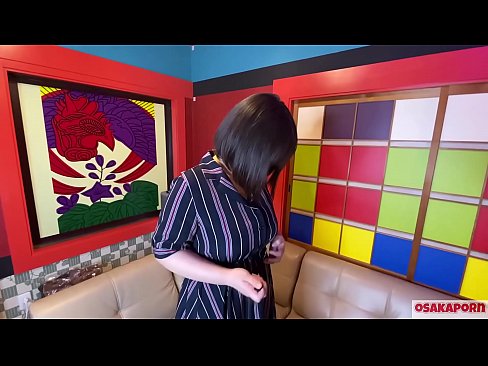 ❤️ Une jolie Japonaise aux gros seins se masturbe avec des jouets sexuels et a un orgasme. Elle parle dans une interview de son expérience de la baise. Gros seins et chatte poilue gémissant bruyamment. Osakaporn ️ Porno vk at us ❌